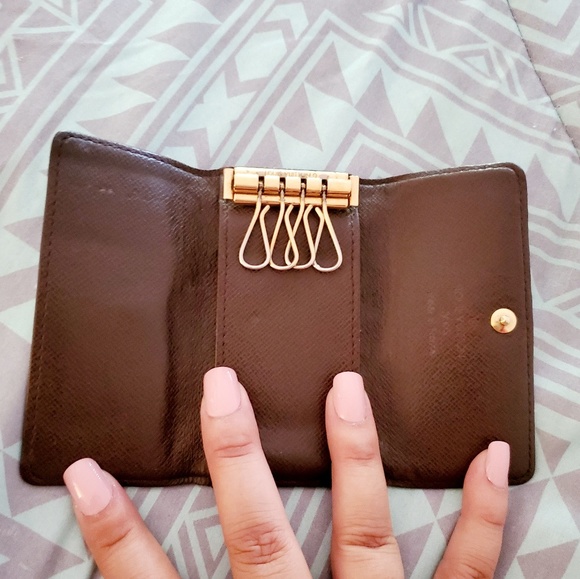 TRADED Louis Vuitton keyholder - Picture 4 of 7
